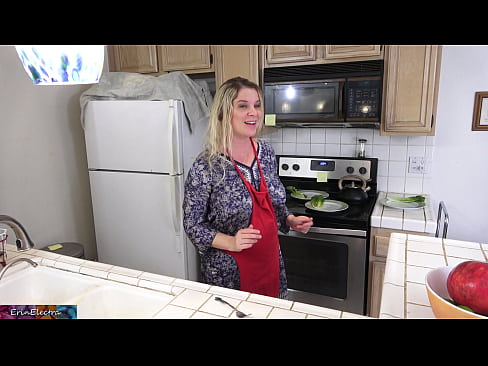 ❤️ Stepmom milking him in the kitchen before his date ❤️ Sluts at us en-us.sexuria-net.ru ❌